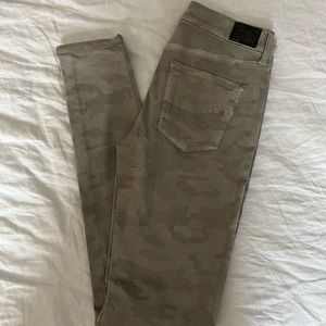 American Eagle Camo Pants 8 Extra Long